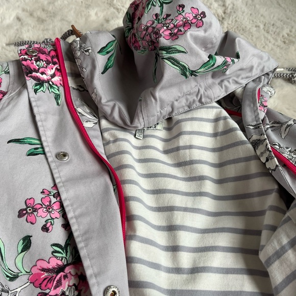 Joules Waterproof Striped Jacket. Right As Rain. Womens US 4. - Picture 2 of 8
